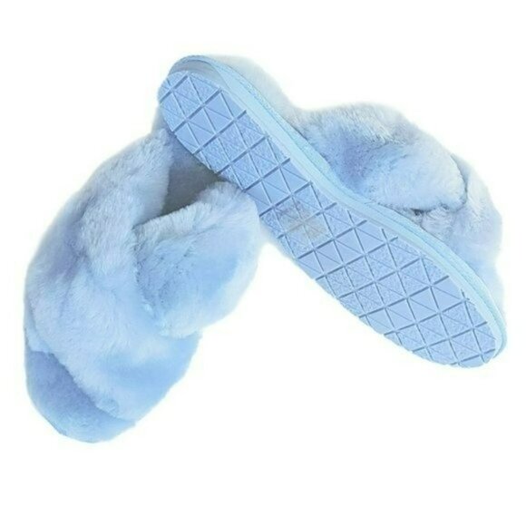 NWT RJS FUZZIES Genuine Sheepskin Cozy X-Cross Genuine Sheepskin Slippers - Picture 2 of 4